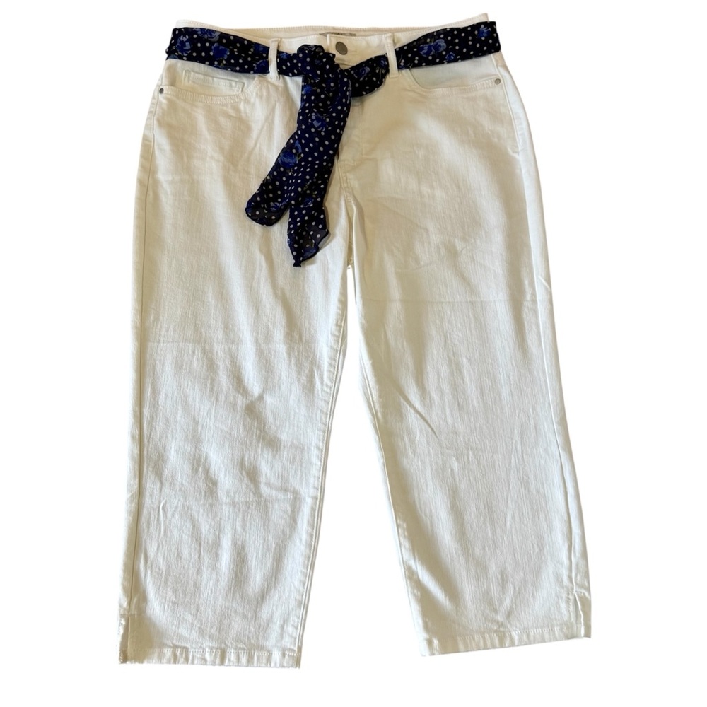 Croft & Barrow Stretch Capri Mid Rise Women's Size 14 White Denim Scarf Belt